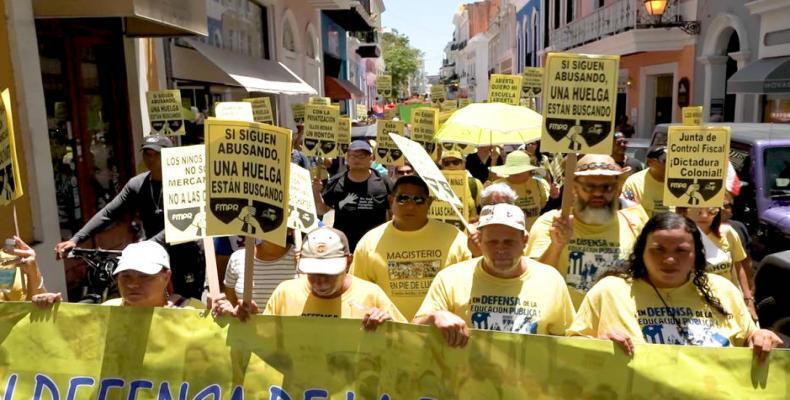 Teachers participate in a one-day strike against the government's privatization drive in public education, in San Juan, Puerto Rico, on March 19, 2018.  Photo: