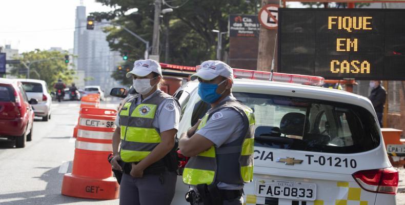 Una avenida de Sao Paulo, Brasil, cerrada durante la crisis del coronavirus. 4 de mayo de 2020. Andre Penner / AP