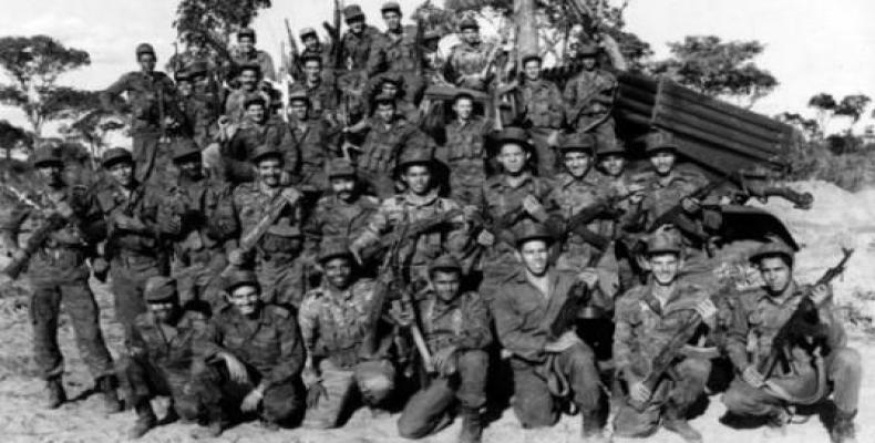 La participación de las tropas cubanas en la batalla de Cuito Cuanavale fue decisiva para el derrocamiento del Apartheid en Angola.Foto:Cubaminrex.