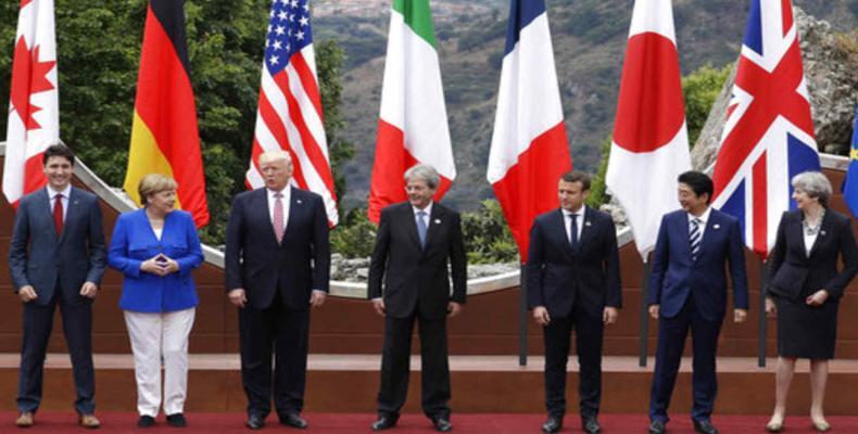 Los líderes del G7 posan para la foto de familia de la cumbre en Taormina. Foto/Telemundo
