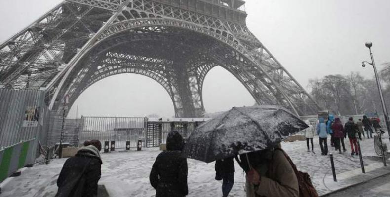 Francia informó que 33 departamentos estarán a partir de mañana en alerta por la nueva ola de frío.Foto:PL.