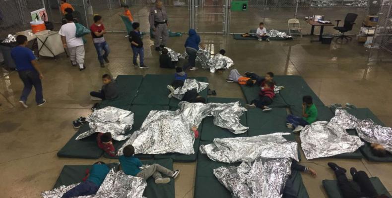 U.S. policy of separating children from their parents comes under attack.  Photo: AFP