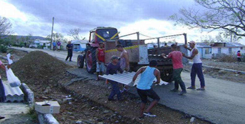 Materiales de construcción gratuitos para damnificados. Foto: Juventud Rebelde