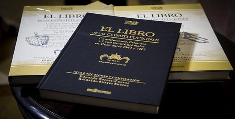 El Libro de las Constituciones.Foto:Irene Pérez.Cubadebate.
