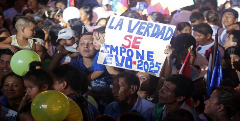 El MAS presentará oficialmente el veintiuno de febrero la candidatura de Morales a las elecciones de 2019. Foto/EFE