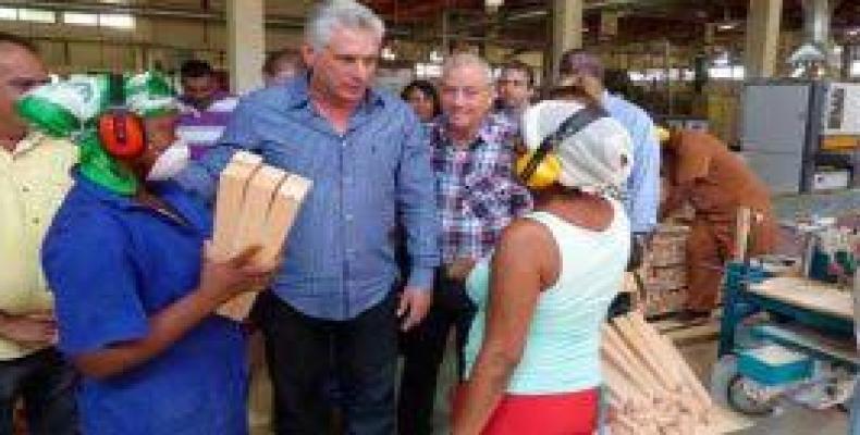 Cuban president visits sites of social and economic importance in Havana