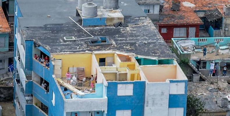 Cuba advances in recovery after devastating tornado.  Photo: Granma