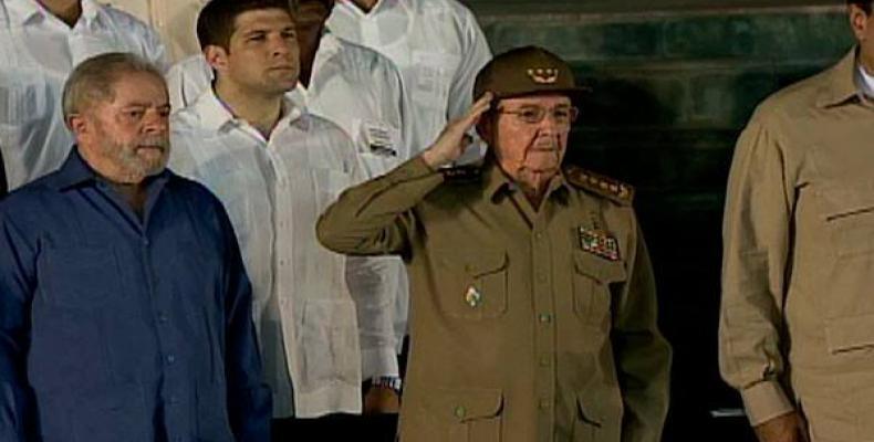 Raúl en homenaje póstumo a Fidel en Santiago de Cuba