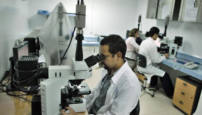 Los científicos cubanos visitarán varias instituciones en el país euroasiático. Fotos: Archivo