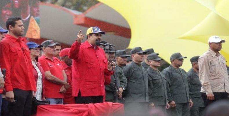 Maduro en acto antimperialista en Caracas