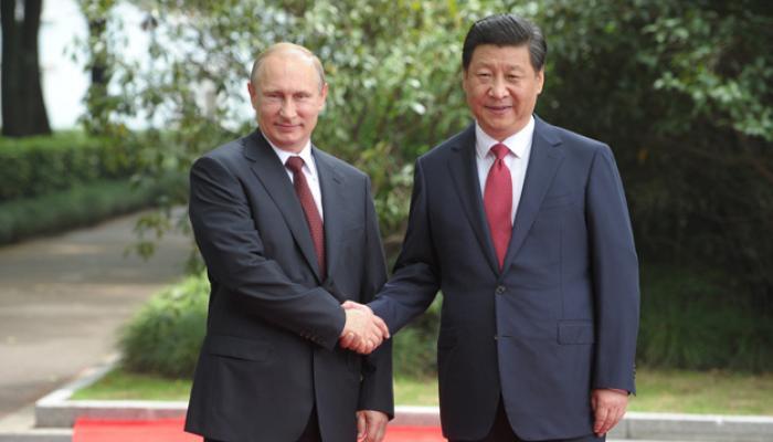 Vladimir Putin y Xi Jinping en un encuentro anterior.  Foto Archivo