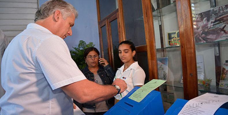 Cuban First vice President Miguel Diaz Canel casts his ballot in General Elections, March 11, 2018