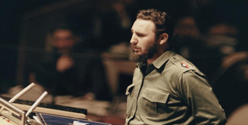 Fidel Castro en su discurso sobre la deuda externa. Foto/archivo