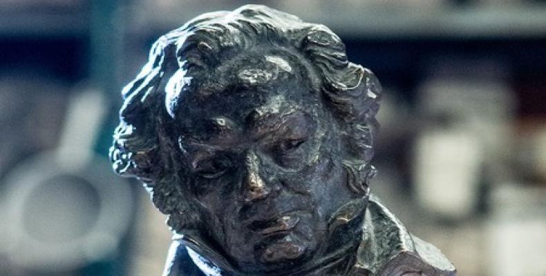 El premio de la Academia de las Artes y las Ciencias Cinematográficas de España consiste en un busto de Francisco de Goya realizado en bronce. Foto: Espinof