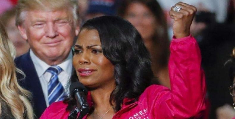 Omarosa Manigault, autora del libro, cuestiona el estado mental de Trump.Foto:Internet.