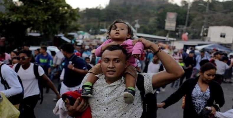 Hondurans walking in the municipality of Esquipulas, Guatemala, January 15, 2019.   Photo: Reuters