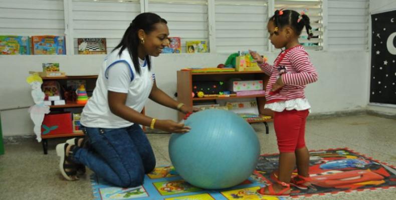Cienfuegos dispose du troisième laboratoire du potentiel de l'intelligence infantile à Cuba. Photo ACN