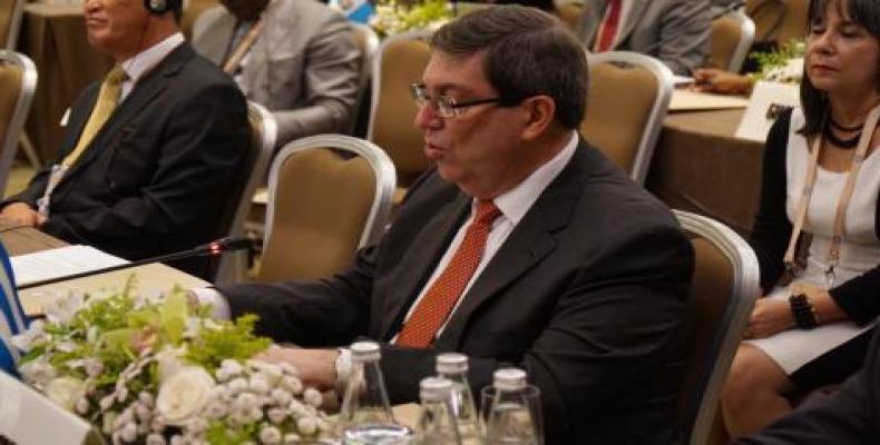Rodríguez Parrilla interviene ante representantes de decenas de países participantes en el segmento ministerial previo a la XVIII Cumbre del Mnoal. Foto: Cubami