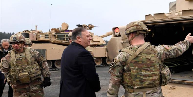 Pompeo visitando a tropas de EE.UU. en Alemania