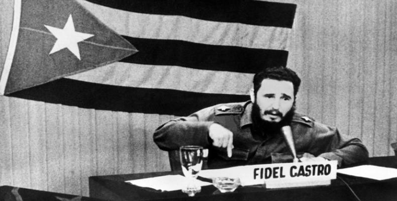 On July 17, 1959, Fidel explains to the people that revolutionary leaders are not necessarily prime ministers.