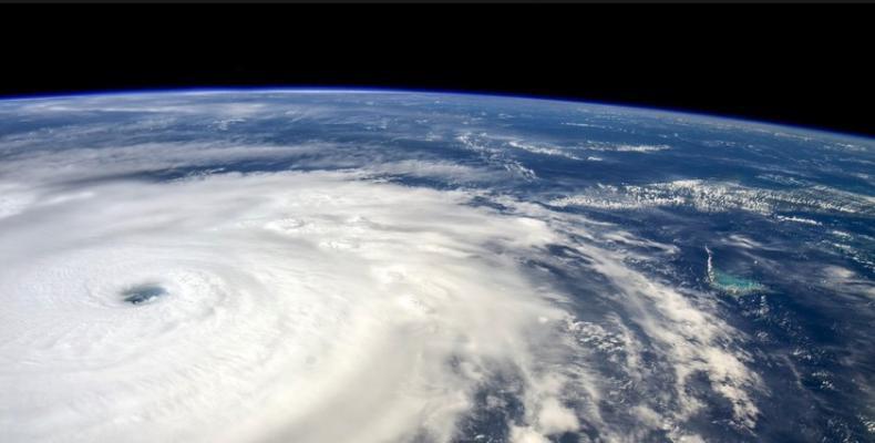 Huracán Irma desde el espacio. Foto/ twitter/@SergeyISS