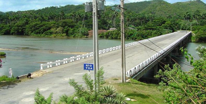 El puente sobre el río Toa une por carretera a las provincias de Holguín y de Guantánamo.Foto:Cubadebate.