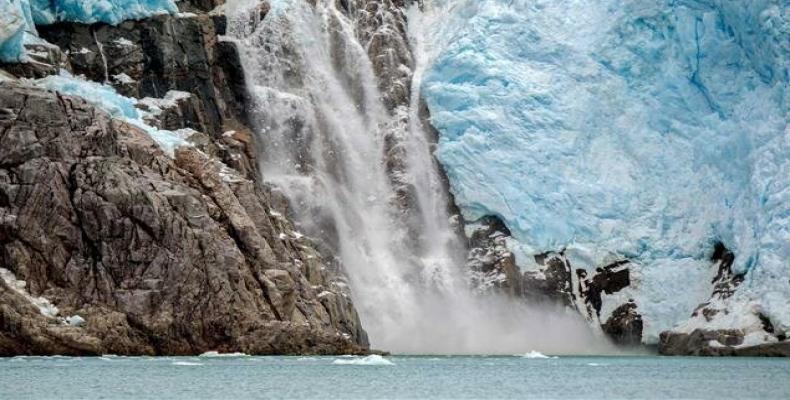 Santa Ines glacier in Seno Ballena fjord in Magallanes region, southern Chile. (Photo: AFP)
