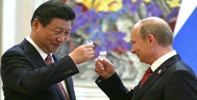 En muchos asuntos Moscú y Beijing mantienen posiciones iguales o muy similares.(Foto:PL)