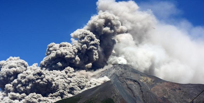 Continúan riesgos por volcán de Fuego en Guatemala. Foto:Archivo.