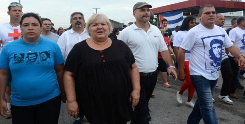 Aleida Guevara (C) encabeza la peregrinación. Fotos: Arelys María Echevarría/ACN