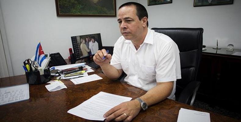 Afirma ministro cubano de salud que la solidaridad no se puede bloquear. Foto: Cubadebate.