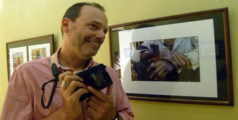 El rostro del neocolonialismo es la tercera exposición de Sabino en la heroica ciudad cubana. Foto: Miguel Rubiera