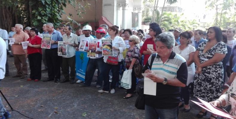Cuba condena y denuncia agresiones contra Venezuela en la sede del Instituto Cubano de Amistad con los Pueblos.(Foto:Lorenzo Oquendo/RHC)