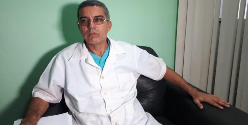 Edilberto González, director general del Hospital Docente Clínico Quirúrgico  Calixto García.Foto:ACN.