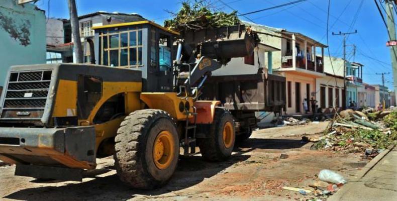 Movilizados por el movimiento obrero, colaboran en la recuperación de Imías, San Antonio del Sur, Maisí y Baracoa,