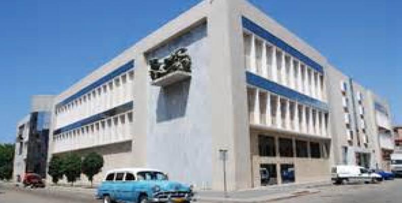 foto de archivo: Museo de Bellas Artes de La Habana