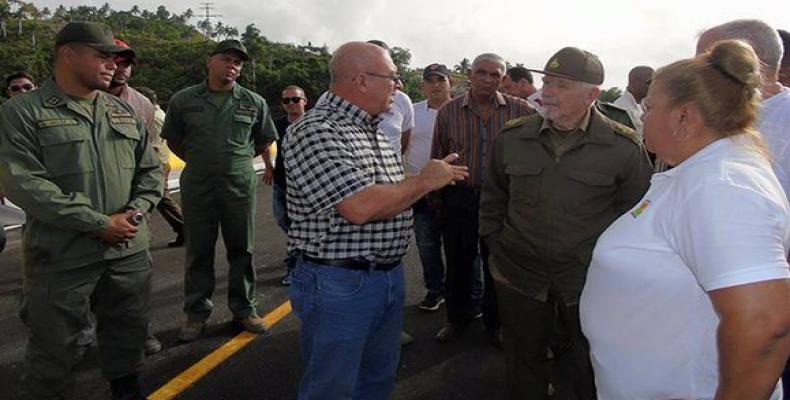 Vicepresidente cubano visita concluído puente sobre el rio Toa, en Baracoa.(Foto:Rodny Alcolea Olivares/ Facebook)