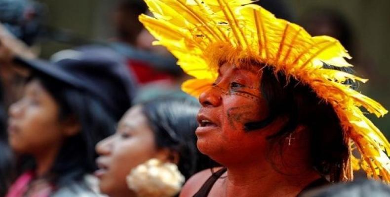 Guarani Mbya Indigenous people near the Jaragua village, Sao Paulo.  (Photo: EFE)