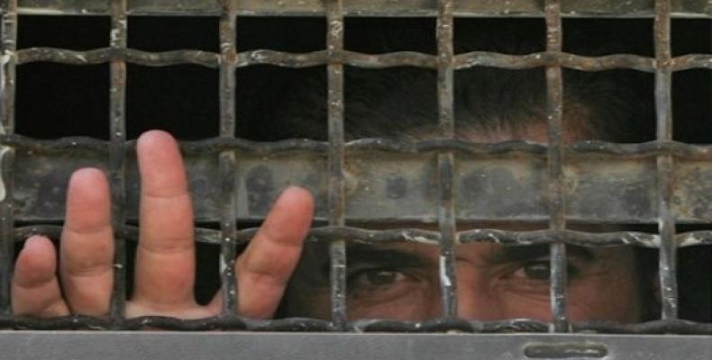Most of the diseases Palestinians suffer from inside Israeli jails are due to a lack of healthcare and hygiene.  (Photo: EFE)