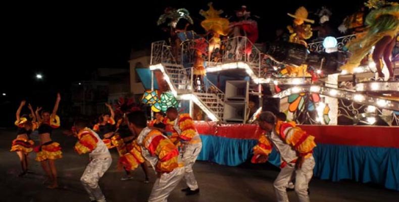 Comparsa de la FEU, Premio al Mejor Espectáculo Carnavales Holguín 2018. Foto/Radio Juvenil