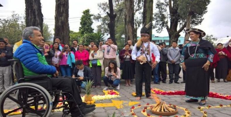 Lenin Moreno comparte con comunidades indígenas en Ecuador. Foto: @Lenin