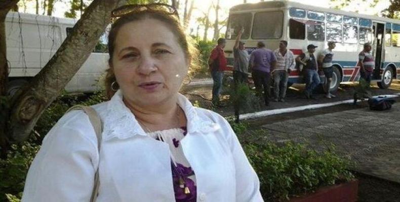 Cuban doctors leaving Brazil.  Photo: Cuba Debate