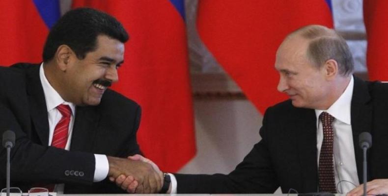 Maduro (I) y Putin (D) dialogaron recientemente en Moscú. Foto: Archivo