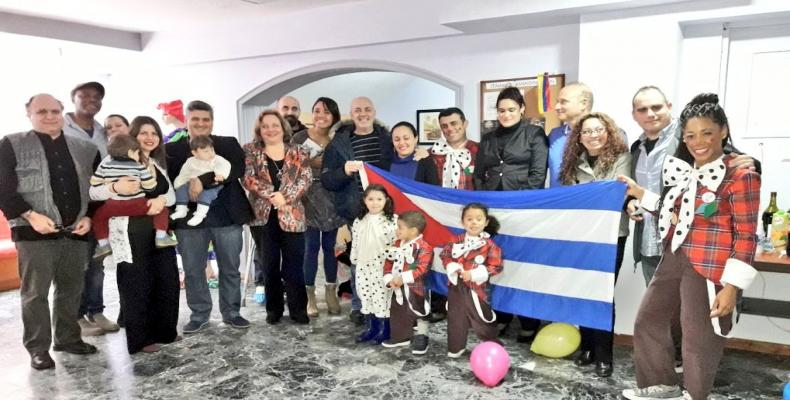 La cuarta asociación de cubanos residentes en Grecia se fundó en la isla de Corfú.Foto:Cubaminrex.