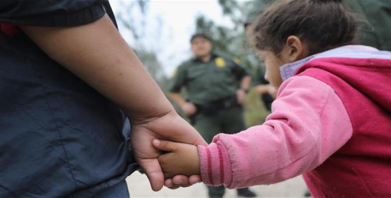 Migrant children still separated from their parents.  Photo: AP