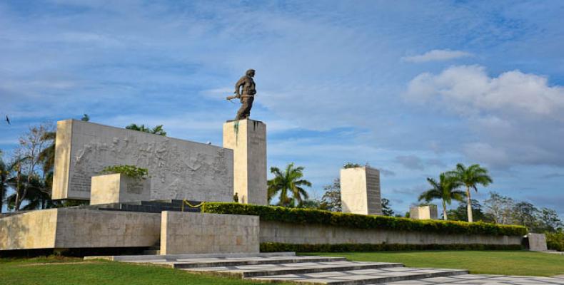 monumento al Che Guevara en Santa Clara  foto: R.Reloj