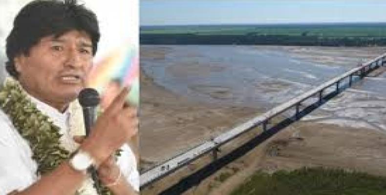 Evo Morales inaugura puente de 1.4 Km, el mas largo de Bolivia. Foto: Lima al Día