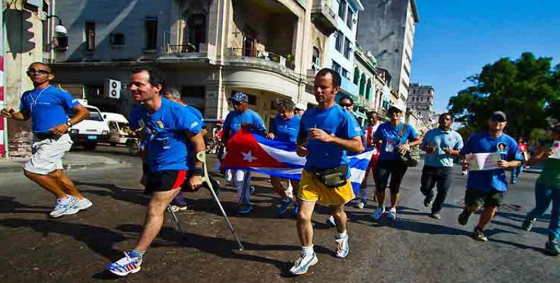 course Terry Fox à La Havane. Photo des archives de Prensa Latina