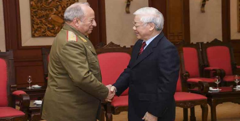 Presidente de Vietnam recibe a ministro de Fuerzas Armadas de Cuba. Foto: PL.