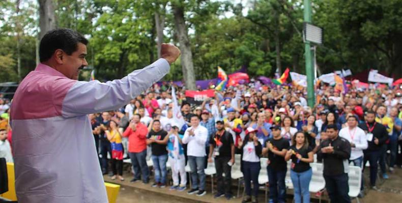 Nicolás Maduro durante la clausura en Caracas del XVIII encuentro regional estudiantil, celebrado en Caracas desde el 20 de mayo. PL.